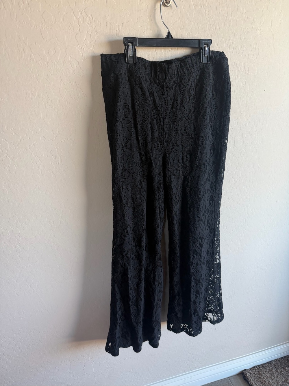Black Lace Women’s Wide Leg Pants Size M Floral Whimsigoth Witchy Goth Y2K 90s